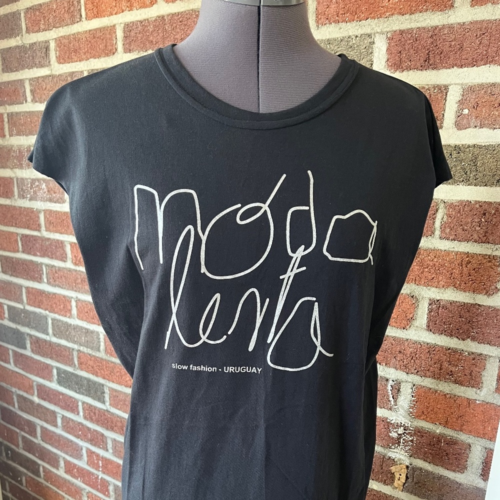 Moda Lenta Slow Fashion Graphic Tee from Uruguay